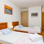 아파트 With Parking Space Razanj, - 17328 *