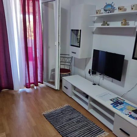 Apartment With A Parking Space Razanj, Rogoznica - 17328 Rogoznica (Sibenik-Knin)
