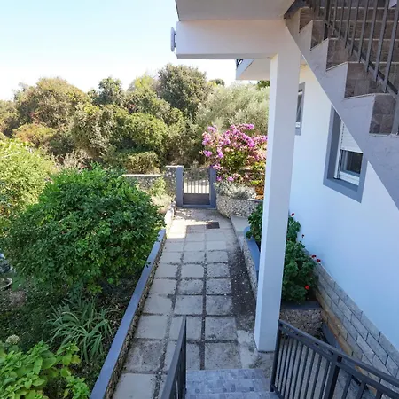 公寓 With Parking Space Razanj, - 17328 罗戈兹尼察